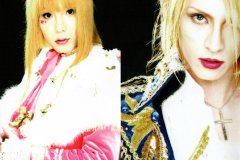 LAREINE-Scans-Discography-2003.11.28-KNIGHT-Mini-Album-ARLC-017-02-Booklet-03