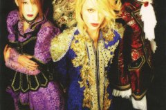 LAREINE-Scans-Discography-2004.11.26-Never-Cage-Deluxe-Edition-Album-ARLC-028-030-02-Booklet-01