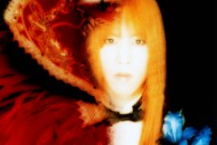 LAREINE-Scans-Photographs-199x.xx_.xx-Fleur-Photo-Set-E-03