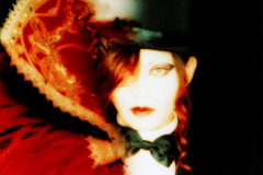 LAREINE-Scans-Photographs-199x.xx_.xx-Fleur-Photo-Set-E-05