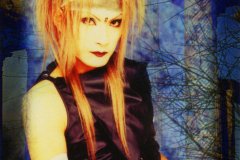 Madeth-grayll-Scans-Discography-2000.11.29-亡界ノ魔都～Entith-de-marge～-Mini-Album-MTR-020-03-Inserts-05