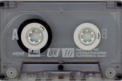 Madeth-grayll-Scans-Discography-1998.03.21-血染めの喜劇-Demo-Tape-03-Cassette-Shell-01-Side-A