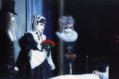 MALICE-MIZER-Scans-Discography-2000.08.23-薔薇の聖堂-Jewel-Case-Version-Album-MMCD-013-02-Booklet-27-28